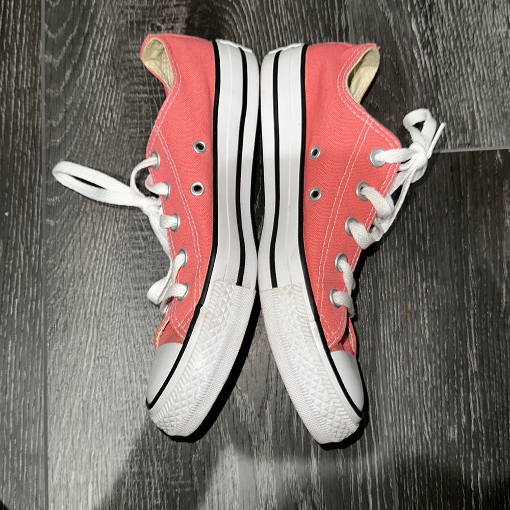 Pink converse - Picture 2 of 5
